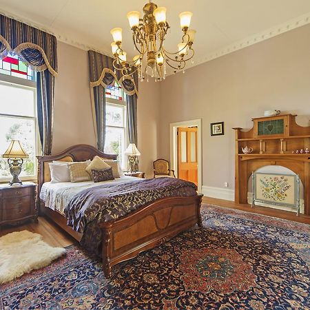 Highden Manor Estate Hotel Палмерстън Норт Екстериор снимка