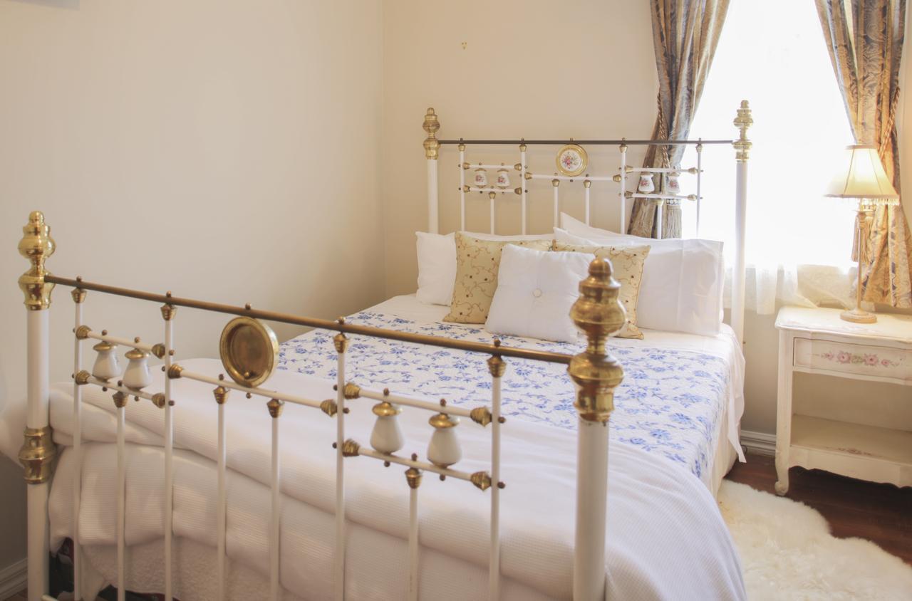 Highden Manor Estate Hotel Палмерстън Норт Екстериор снимка