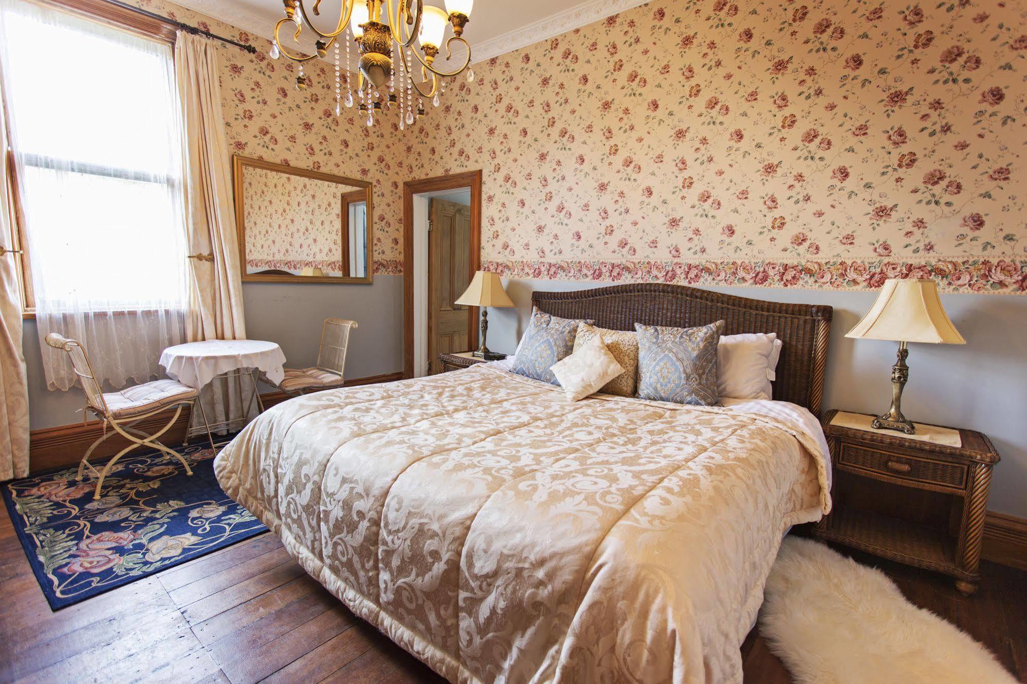 Highden Manor Estate Hotel Палмерстън Норт Екстериор снимка